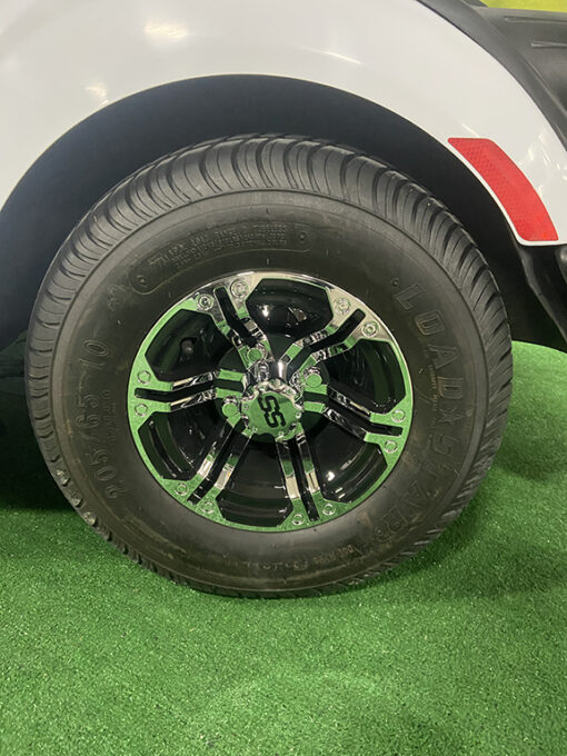 2018 Glacier White 6-Passenger