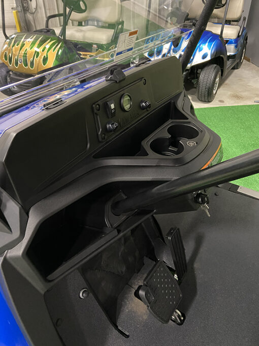 2023 Yamaha UMAX Rally 2+2 Aqua Blue 4-Passenger Vehicle - Image 4