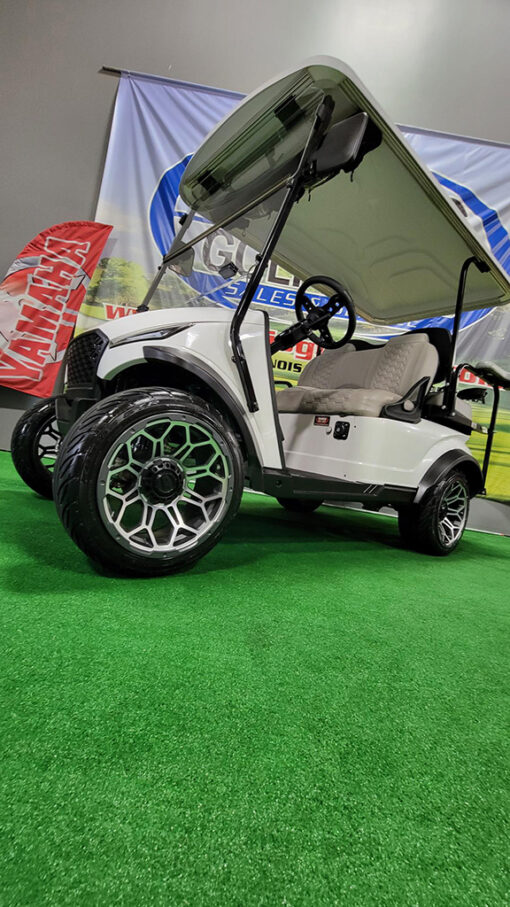 2023 MadJax XSeries Lithium Alpine White 4-Passenger Vehicle - Image 3