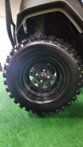 2023 Glacier White Rally 2+2 Vehicle